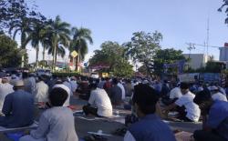 Kasus Covid-19 Tinggi, MUI Cimahi Imbau Warga Salat Idul Adha di Rumah<