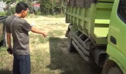 Tragis, Kakak-Adik Tewas Ditabrak Truk saat Naik Motor di Kendari