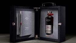 Bukan Mobil Baru, Aston Martin Luncurkan Whisky Seharga Hampir Rp1 Miliar per Botol