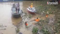 Video Pencarian Mobil Terjun ke Sungai Mahakam, 1 Penumpang Selamat