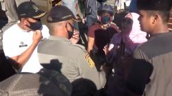 Usai Wali Kota Dimaki Pedagang, Satpol PP Bergerak Tertibkan PKL Pantai Padang<