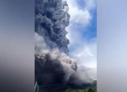 Gunung Sinabung Kembali Erupsi, Tinggi Kolom Abu Capai 5.000 Meter