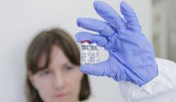 Vaksin Terjamin Aman, Masyarakat Perlu Informasi Akurat