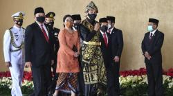 Foto-Foto Presiden Jokowi Berbaju Adat NTT saat Sidang Tahunan MPR