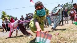 Seru, Anak-Anak Pengungsi Rohingya Ikut Meriahkan Lomba HUT ke-75 RI