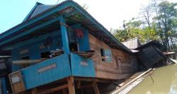 3 Bulan Terendam Banjir, Belasan Rumah di Wajo Roboh