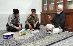 Dikritik soal Bendera di Alun-Alun, Bupati dan Wabup Rembang Sowan ke Gus Mus