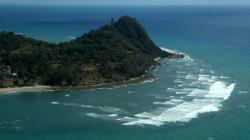 Menikmati Perjalanan lewat Udara Menuju Pulau Bawean