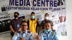 3 Tahun Jadi Kuli di Sumbar, WNA Malaysia Diamankan Petugas Imigrasi