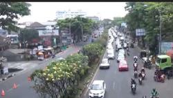 Libur Panjang, Jalan Menuju Kawasan Objek Wisata Lembang Macet