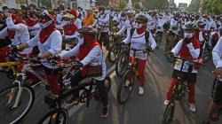 Kampanye Lawan Covid-19, Ratusan Pesepeda Berkumpul di Alun-Alun Serang