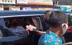 Video Presiden Joko Widodo Ziarah ke Makam Orang Tua di Yogyakarta