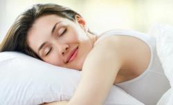 Mau Kualitas Tidur Lebih Baik? Hindari Makan Berlebihan dan Lakukan 3 Kebiasaan Ini