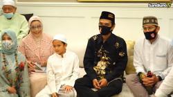 UAS Kunjungi Rumah Sandiaga, Mien Uno: Ustaz Enggak Kayak Brad Pitt, Tapi Omongannya Membuat Hati Tenang