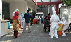 Ingat, Warga Surabaya yang dari Luar Kota Sepekan Juga Wajib Tes Swab Covid-19