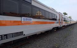 KA Menoreh Rute Semarang-Jakarta Dioperasikan, Penumpang Tetap Bawa Surat Rapid Test