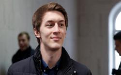 Blogger Pengkritik Putin Dipukuli sampai Berlumuran Darah