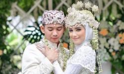 Diterpa Isu Cerai, Rizki 2R Minta Doa untuk Tenangkan Hati