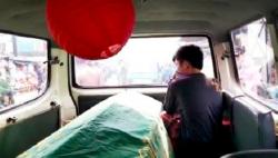 Tak Pakai Masker, Warga Bogor Dihukum Masuk Ambulans Berisi Keranda Mayat