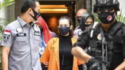 Foto-Foto Reza Artamevia Ditangkap Polisi karena Kasus Narkoba