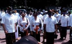 Paket Amerta, Penantang Balon PDIP Daftar ke KPU Denpasar di Hari Terakhir