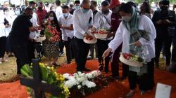Suasana Pemakaman Jakob Oetama di Taman Makam Pahlawan Kalibata