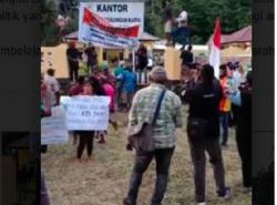 Aliansi Masyarakat Raja Ampat Bersatu Duduki Sekretariat Golkar