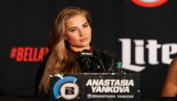 Bukan Ronda Rousey, Ini Atlet MMA Cantik yang Banyak Dikagumi Kaum Adam