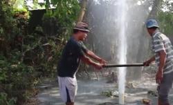 Video Semburan Air Bercampur Gas di Grobogan Membuat Warga Panik