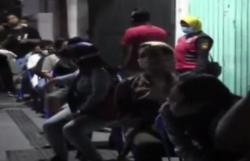 Video Dinkes Surabaya Razia Kerumunan Warga, Pelanggar Dirapid Test