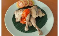 5 Resep Ayam Pop Gurih, Teksturnya Empuk Dimasak dengan Air Kelapa