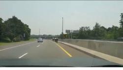 Viral Sekelompok Sepeda Masuk Jalan Tol Jagorawi dan Lawan Arah