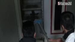 Video Biawak Masuk Kantor Hebohkan Karyawan saat Hujan di Kebayoran Baru Jakarta