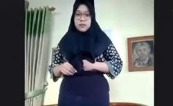 Video Viral Mahasiswa Baru Unesa Dibentak Senior saat Ospek Online