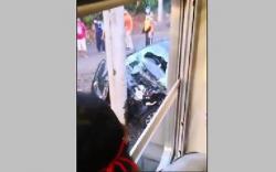 KRL Tabrak Mobil di Tanah Kusir, Perjalanan Kereta Sempat Terhambat