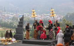  Jadwal Lengkap Dieng Culture Festival 2022, Ada Potong Rambut Gimbal hingga Jazz Atas Awan
