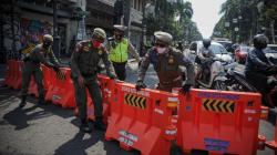 Cegah Kerumunan Warga, Jalan Protokol di Bandung Ditutup