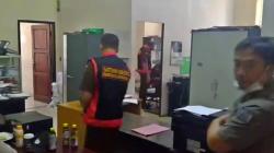 Penyidik Kejati Sumsel Geledah Kantor PUPR dan BPKAD Ogan Ilir<