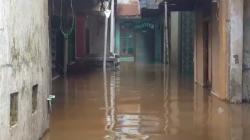 Jakarta Banjir, Sampah di Sungai Jakarta Barat Capai 148 Ton