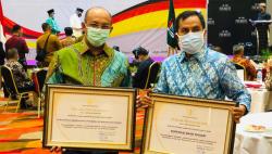 Peduli Penanganan Covid-19, Perumda Air Minum Raih Penghargaan dari Pemkot Padang<