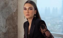 Blak-blakan, Luna Maya Akui Selalu Dapat Ucapan Ulang Tahun dari Ariel NOAH