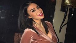 Baru Sebulan Pacaran, Wanita Seksi Ini Dilamar Mario Balotelli