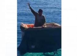 Kapal Tenggelam, Nelayan Tua 5 Hari Terombang-Ambing di Laut, Tak Makan dan Tidur