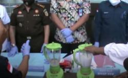 Video Barang Bukti Sabu Senilai Rp1 Miliar Dimusnahkan di Mataram