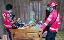Mengerikan, Tangan Pria Ini Menghitam hingga Melepuh usai Digigit Ular Berbisa