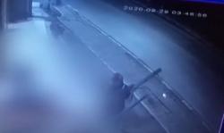 Video 2 Pemulung di Bekasi Dipukul Orang Tak Dikenal saat Tidur, 1 Korban Tewas