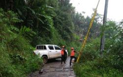 147 Gardu Listrik di Cianjur Mati akibat Banjir<