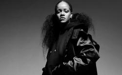 Rihanna Dikecam karena Pakai Lagu Berisi Hadis di Fashion Show Lingerie