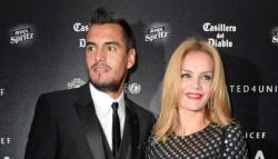 Sindir Manajemen MU, Istri Sergio Romero Justru Dibela Netizen