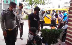 16 Pelajar Ditangkap Polisi saat Akan Demo UU Cipta Kerja di Gedung DPRD Sumut